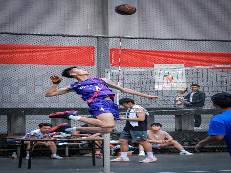 阿邦拉霍:切尔西需要作风强硬的主教练,马尔科·席尔瓦正是如此